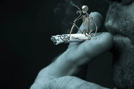 Fumatul inceput din adolescenta duce la Scleroza Multipla