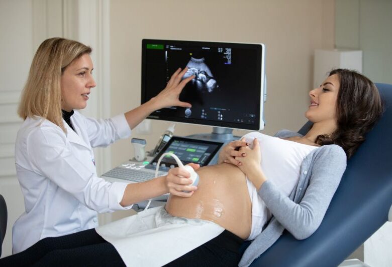 Conf. univ. dr. Anca Panaitescu, ginecolog despre tinerii cu scleroză multiplă: Prevalența fertilității afectate ajunge până la 30% în Europa