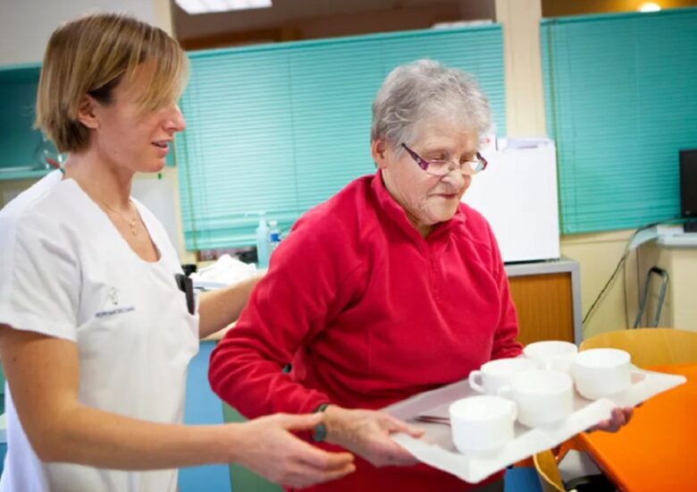 Scleroza multiplă și terapia ocupațională: exerciții, planuri de tratament și multe altele