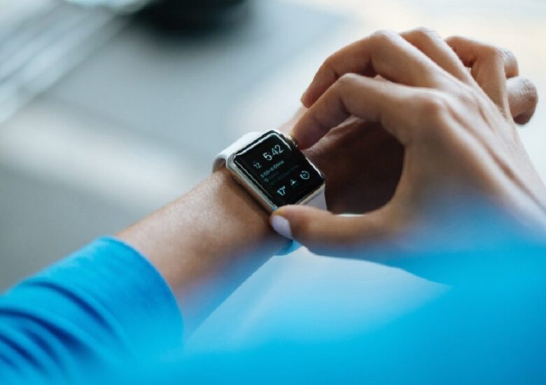 Cum vă pot ajuta dispozitivele purtabile să vă monitorizați scleroza multiplă