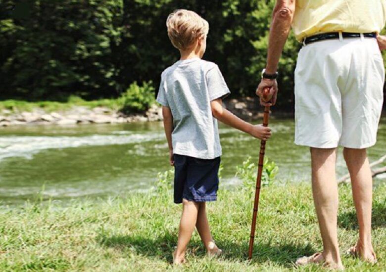 Cum afectează vârsta simptomele și progresia sclerozei multiple